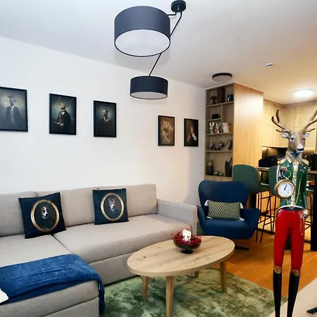 アパート Vini ヤホリナ